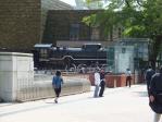 国立科学博物館に蒸気機関車D51が展示されてます。