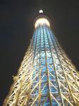 小2むすこも夜までがんばって待ちました、東京スカイツリーのライトアップです。