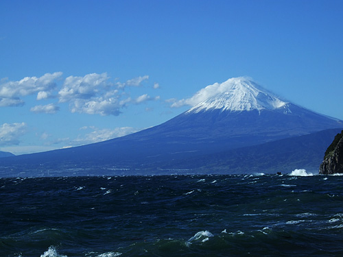 嵐の去った後の富士山