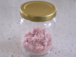 Sakura-salt in jar