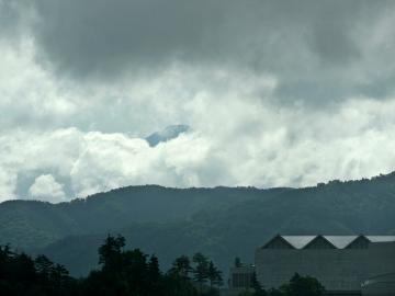 20130616_岐阜県高山市_ホテルアソシア高山リゾートからの景色07 乗鞍岳の畳平r