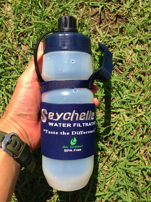 再入荷！安心して山の谷水が飲める軽量携帯浄水ボトル Seychelle / Survival Plus セイシェル サバイバルプラス:Sky High  Mountain Works