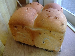 クルミ食パン