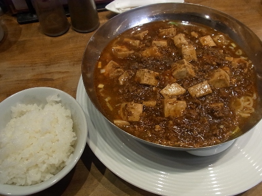 陳麻婆豆腐麺（白飯付）