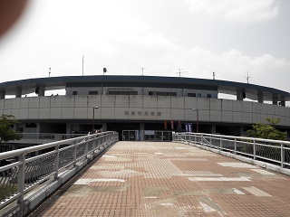 岡崎市民球場